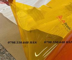 ????Màng pvc trong màu vàng dùng làm rèm - 3