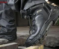 7 mẹo sử dụng giày bảo hộ giúp chân không bị đau