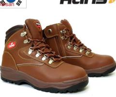 Độ bền giày bảo hộ Hàn Quốc hiệu quả