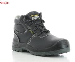 Vì sao giày bảo hộ lao động giá rẻ được ưa chuộng?