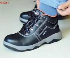 Hướng dẫn chọn giày bảo hộ theo ngành nghề